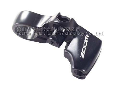 噴塗氧化(huà)鋁激光(guāng)打标白(bái)色LOGO